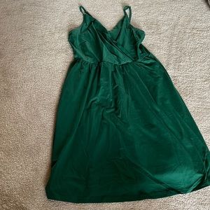 Unworn green dress with pockets